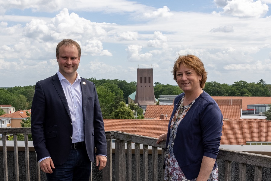 Bianca Winkelmann MdL und Espelkamps Bürgermeister Dr. Henning Vieker