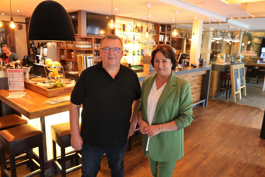 Bianca Winkelmann (CDU) schließt sich der Position der Gastronomen wie Johann Schneider an und warnt vor Steuererhöhungen in der Gastronomie.